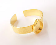 Bracelet blank Resin cuff Dry flower inlay blank Cuff bezel Glass cabochon base Textured adjustable Shiny gold plated (25x18mm ) G23387