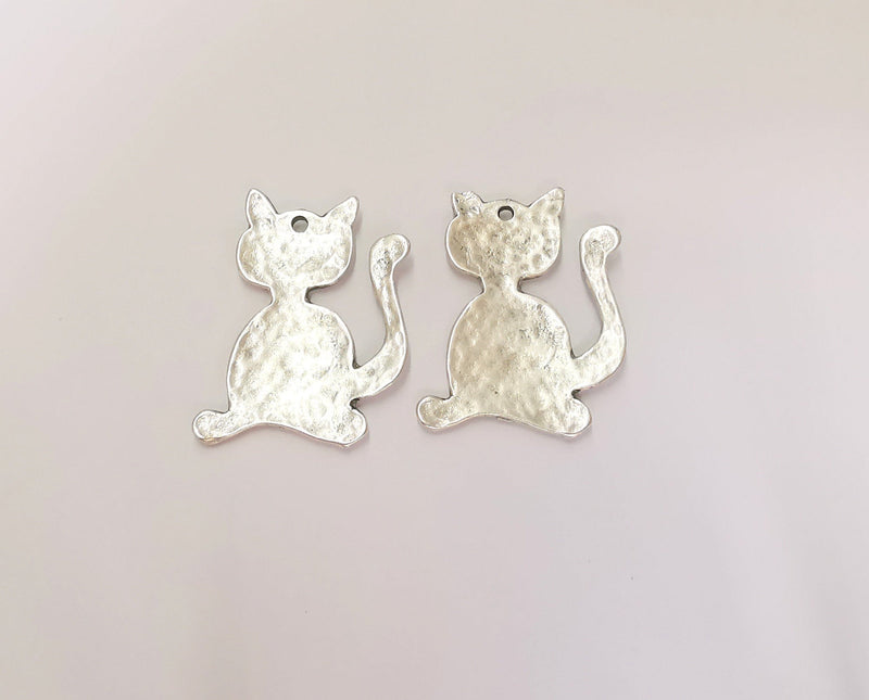 2 Cat Charms Antique Silver Plated Charms (32x22mm)  G22985