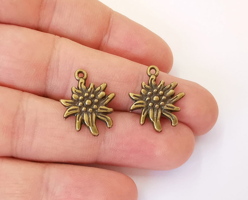 10 Lotus Charms Antique Bronze Plated Charms (21x17mm)  G23444