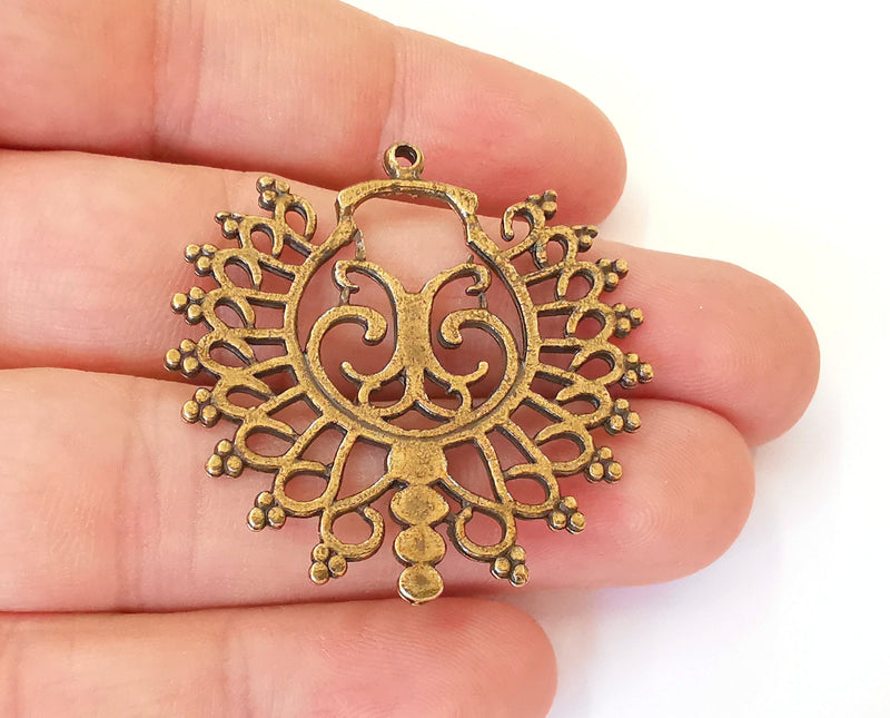 2 Antique bronze charm Antique bronze plated charm (42x41mm) G23447