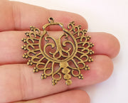 2 Antique bronze charm Antique bronze plated charm (42x41mm) G23447
