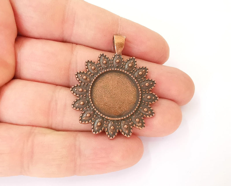 2 Leaves frame pendant blank Antique copper plated pendant (44x36mm) (19mm Blank Size)  G23570