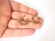 8 Antique bronze charms Antique bronze plated charms (25x22mm)  G23594