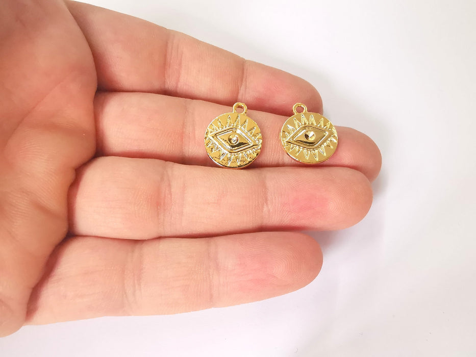 4 Eye charms 24K Shiny gold plated charms (18x15mm) G23613