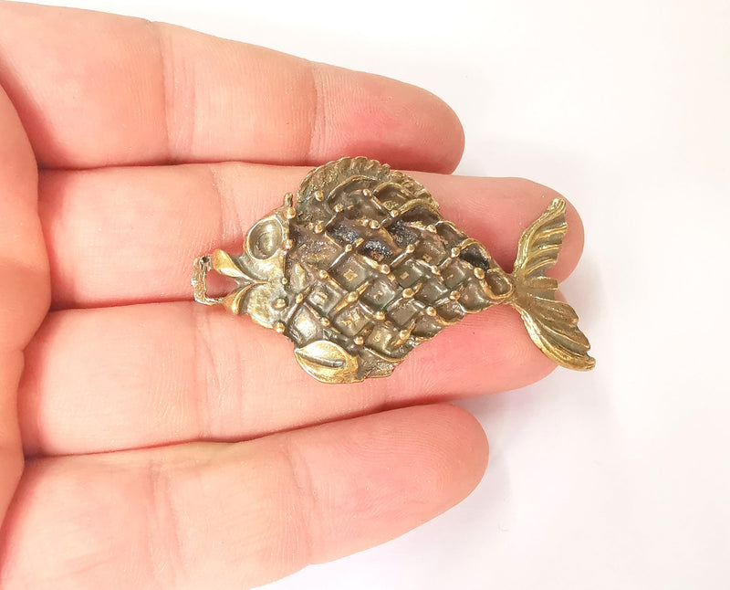Fish pendant Antique bronze plated pendant (55x32mm)  G23630