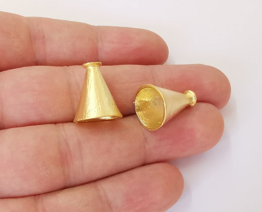 2 Gold cone caps findings Gold plated brass findings (17x14 mm)  G23685