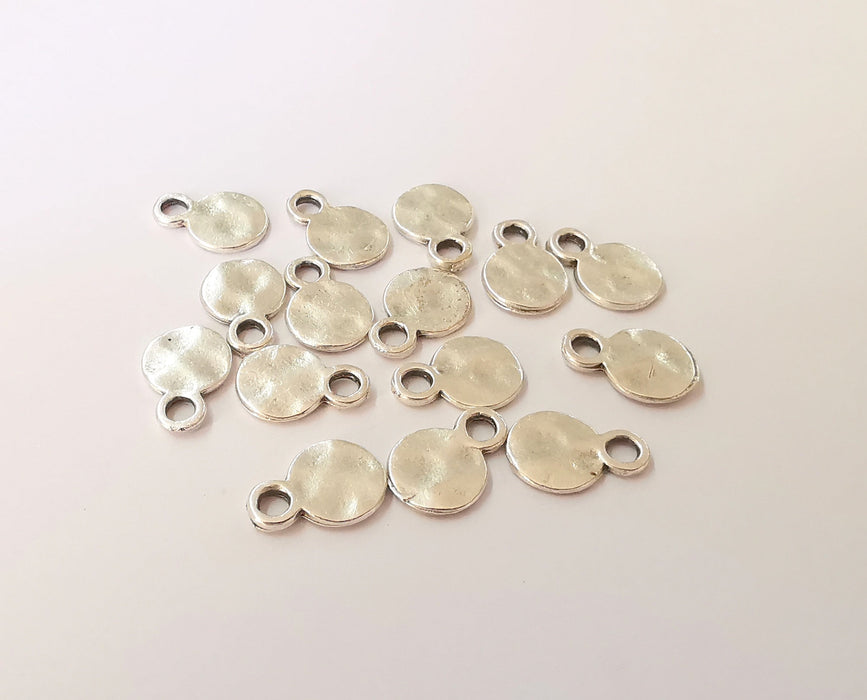 10 Hammered round charms Antique silver plated charm (14x9mm) G23739