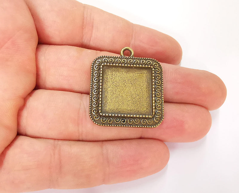 2 Square Frame Pendant Blank Antique Bronze Plated Pendant (34x29mm) (20mm Blank Size)  G23283