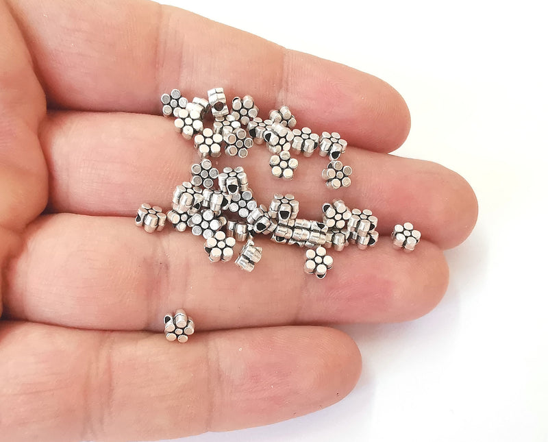 20 Silver flower beads ( Double sided ) Antique silver plated beads (5x3mm) G23748