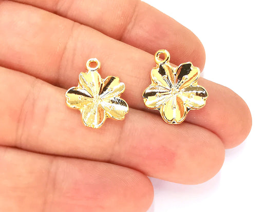 4 Flower Charms 24K Shiny Gold Plated Charms (20x17mm)  G23304