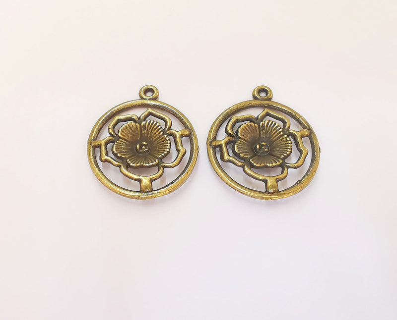 4 Flower Charms Antique Bronze Plated Charms (33x27mm) G23316