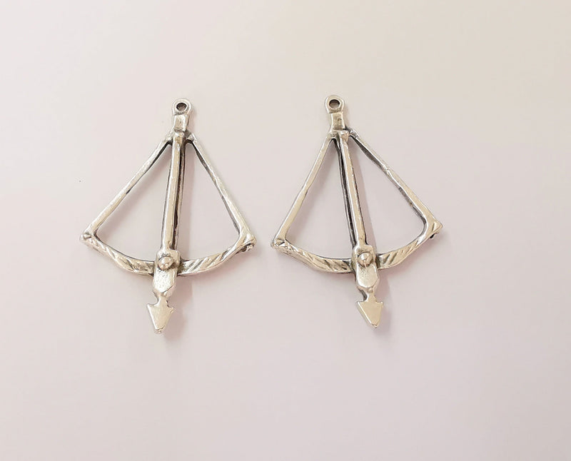 4 Crossbow Charms Antique Silver Plated Charms (41x26mm)  G23113