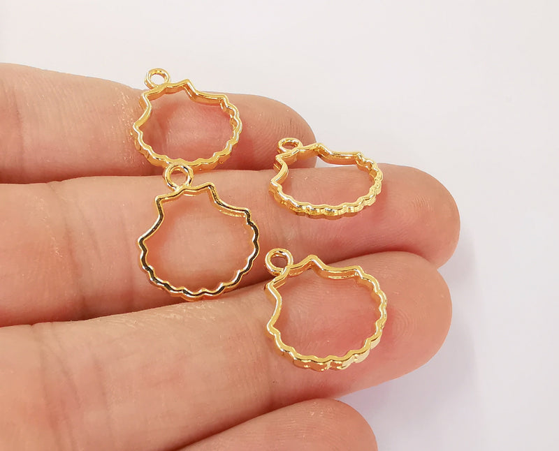 8 Oyster Sea Shell Charms 24K Shiny Gold Plated Charms (18x16mm)  G23324