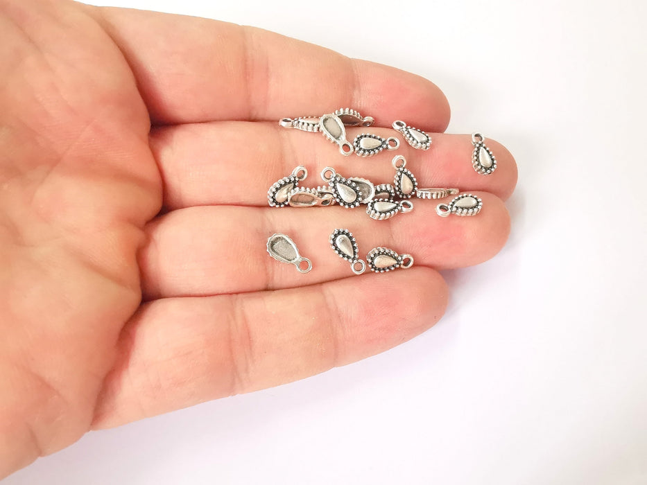 20 Drop charms Antique silver plated charms (11x5mm)  G23765