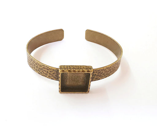 Bracelet blank Resin cuff Dry flower inlay blank Cuff bezel Glass cabochon base Hammered adjustable Antique bronze (16x16mm ) G23349