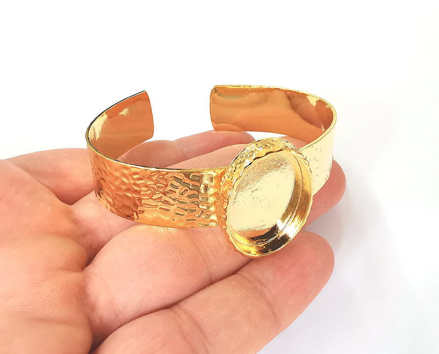 Bracelet blank Resin cuff Dry flower inlay blank Cuff bezel Glass cabochon base Hammered adjustable Shiny gold plated (25x18mm ) G23369