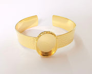 Bracelet blank Resin cuff Dry flower inlay blank Cuff bezel Glass cabochon base Hammered adjustable Shiny gold plated (25x18mm ) G23369