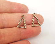 20 Pine tree charms Antique bronze plated charms (18x12mm)  G23390