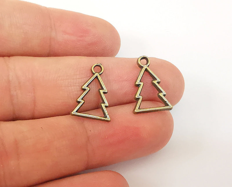 20 Pine tree charms Antique bronze plated charms (18x12mm)  G23390