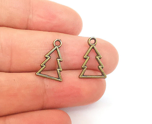 20 Pine tree charms Antique bronze plated charms (18x12mm)  G23390