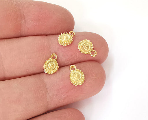10 Round charms Gold plated charms (9x6mm)  G23798