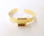 Bracelet blank Resin cuff Dry flower inlay blank Cuff bezel Glass cabochon base Hammered adjustable Shiny gold plated (16x16mm ) G23411