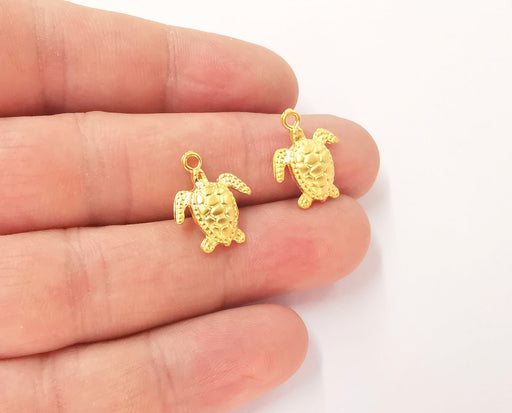 4 Sea turtle charms Gold plated charms (17x14mm)  G23492