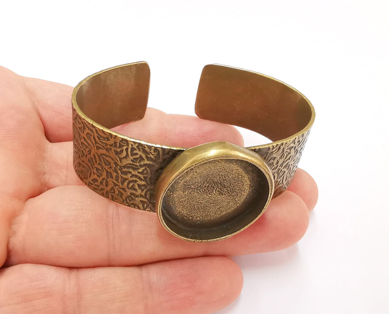Bracelet blank Resin dry flower inlay blank Cuff bezel Glass cabochon base textured adjustable antique bronze (25mm ) G23519
