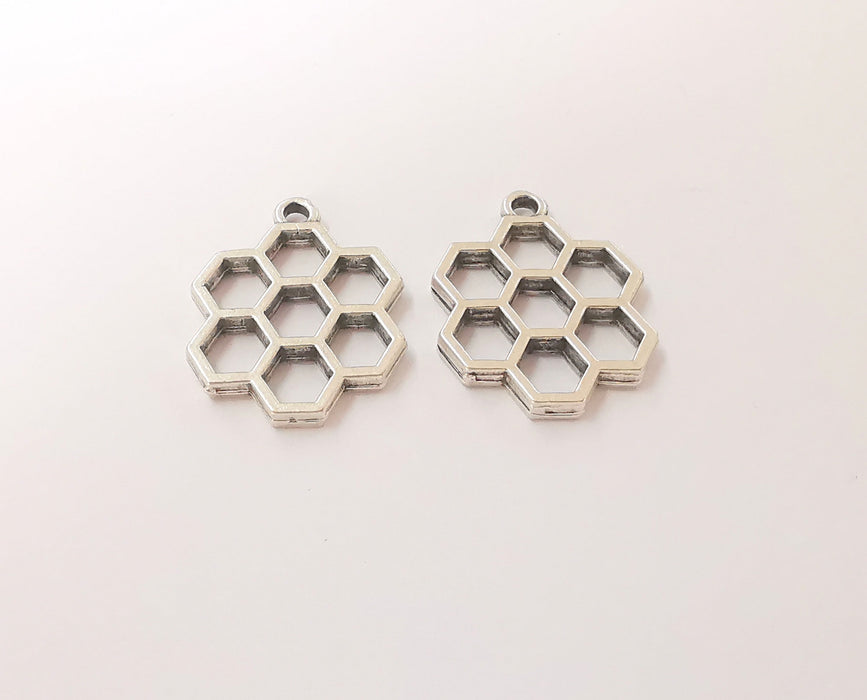 4 Honeycomb charms Antique silver plated charm (25x19mm) G23847