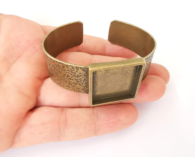 Bracelet blank resin cuff dry flower inlay blank Cuff bezel glass Cabochon base textured adjustable Antique bronze (25x25mm ) G23582