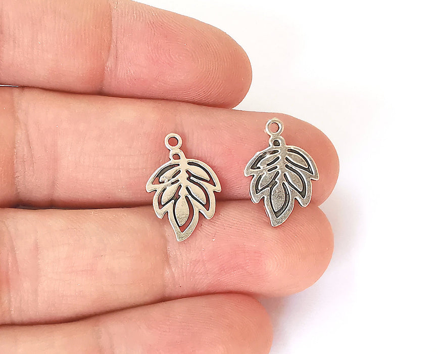 10 Leaf charms Antique silver plated charms (18x12mm)  G23875