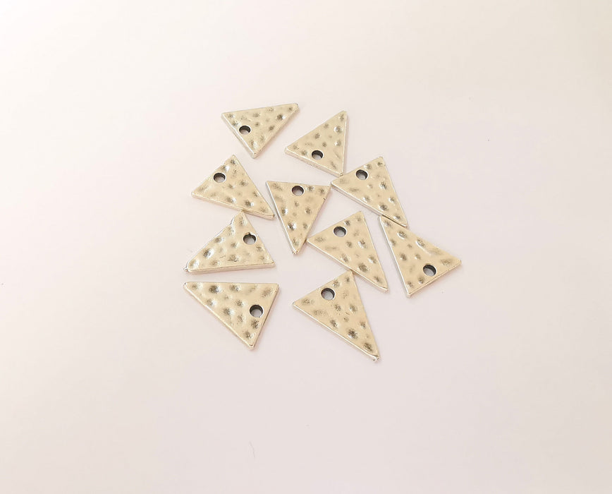 10 Hammered triangle charms Antique silver plated charms (14x12mm)  G23877