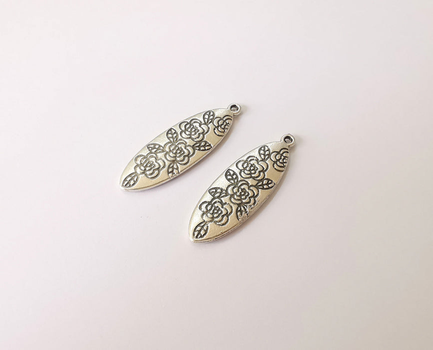 2 Flower oval charms Antique silver plated charms (40x13mm) G23883