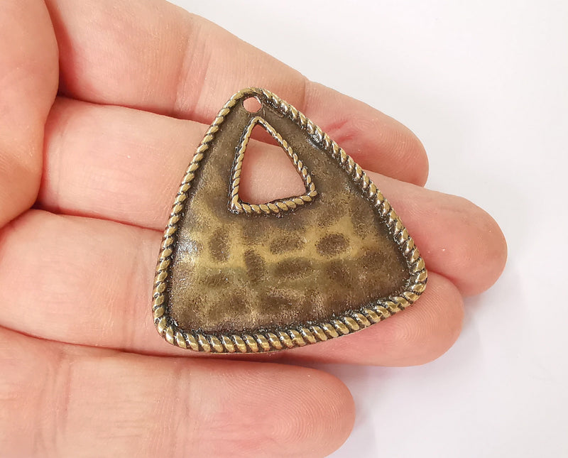 2 Hammered triangle charms Antique bronze plated charms (44x42mm) G23634