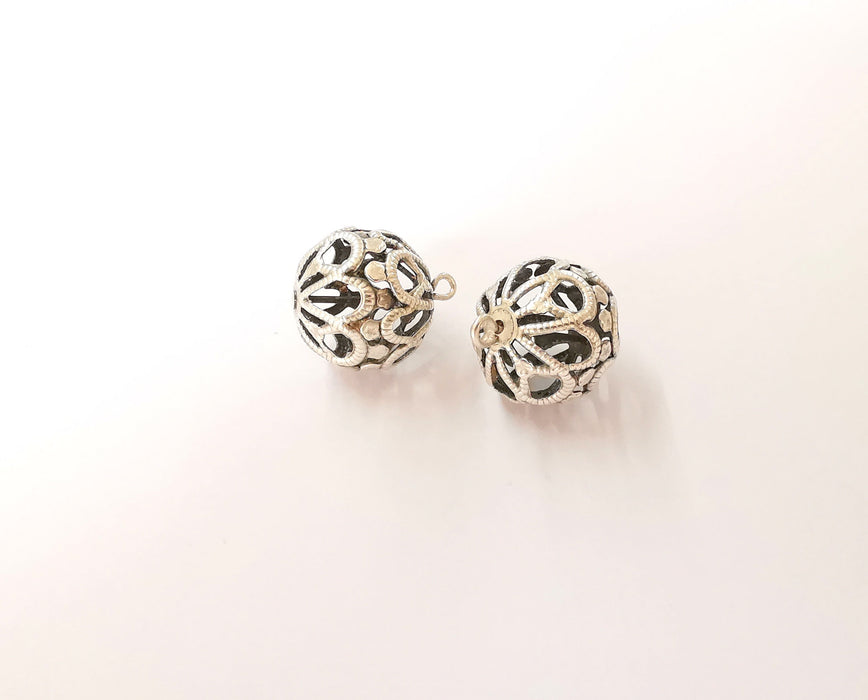 2 Silver ball charms Antique silver plated brass ball beads (21x18mm)  G23646