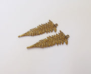2 Fern leaf charms Antique bronze plated charms (57x22mm) G23920