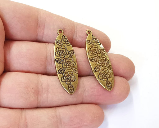 2 Flower charms (Double Sided) Antique bronze plated charms (40x13mm) G23930