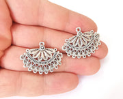 2 Antique silver charms Antique silver plated brass charms (32x25mm)  G23711
