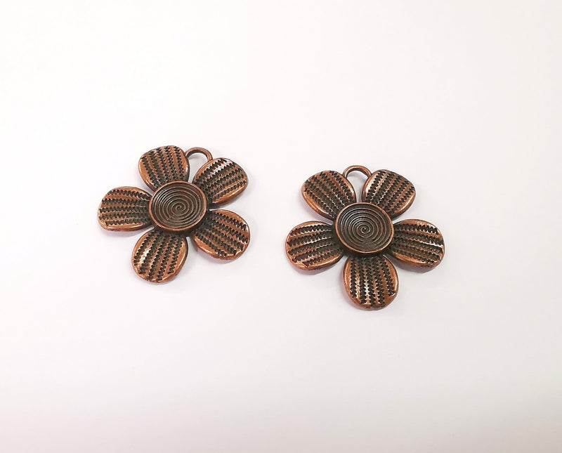 2 Flower spiral charms Antique copper plated charms (35x34mm) G23937