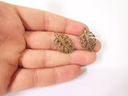 4 Monstera leaf charms Antique bronze plated charms (27x18mm)  G23951