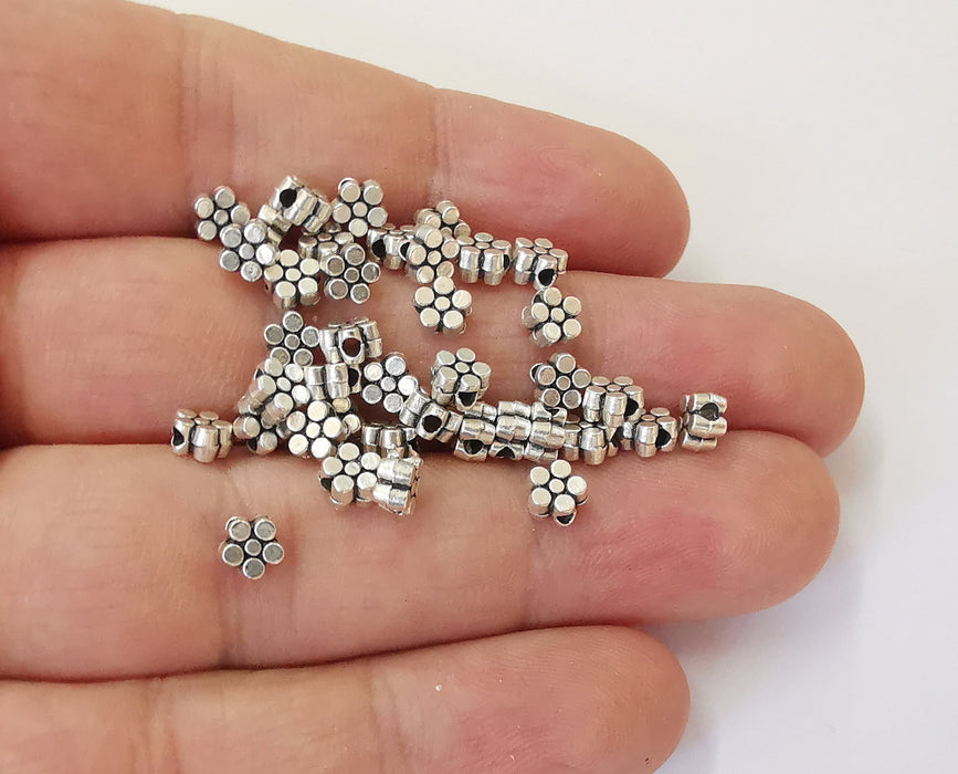20 Silver flower beads ( Double sided ) Antique silver plated beads (5x3mm) G23748