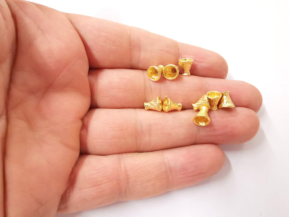 10 Gold plated cone findings Gold plated brass (7x7mm)  G24035