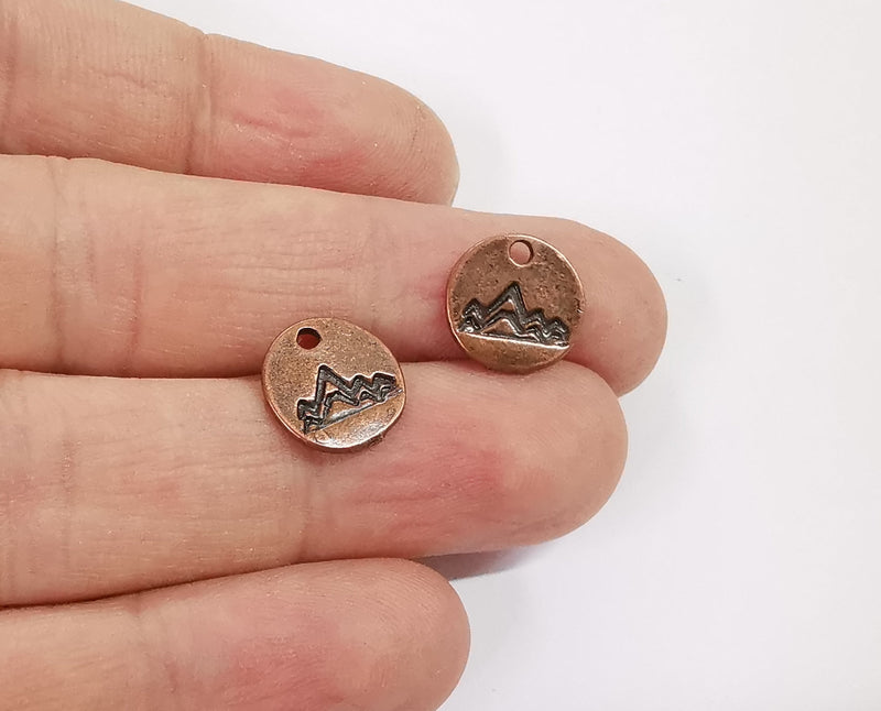 10 Mountain round charms Antique copper plated charms (12mm) G24044
