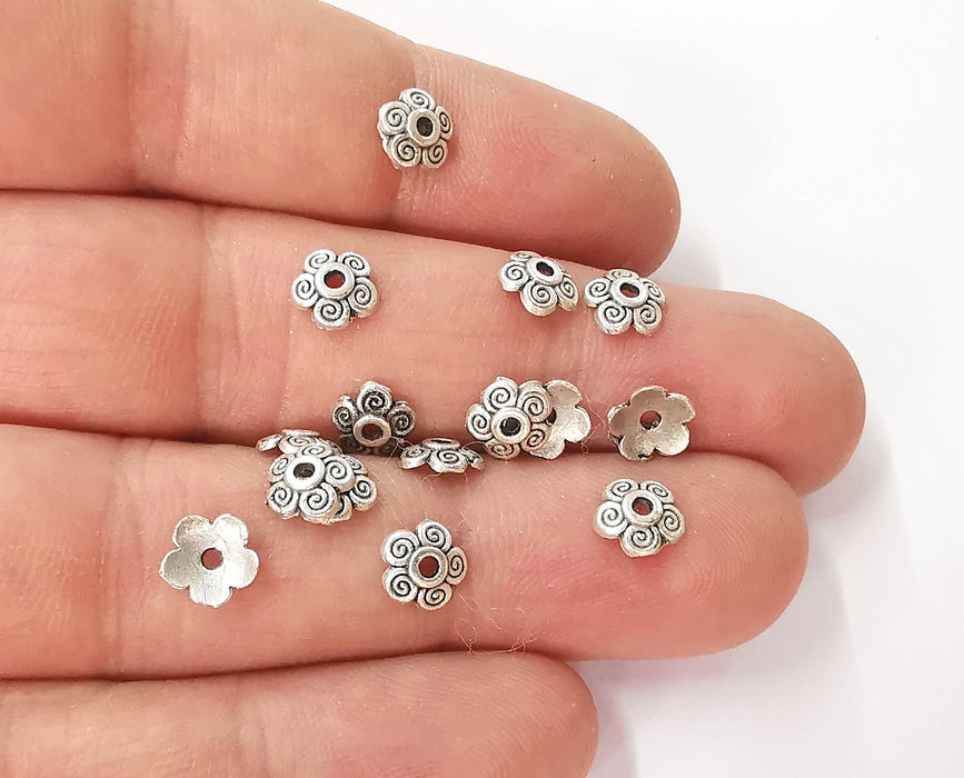 20 Flower bead caps Antique silver plated bead caps , Findings  (7 mm)  G23795