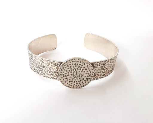 Bracelet blank Resin dry flower inlay blank Cuff bezel Glass cabochon base Hammered adjustable Antique silver (25mm ) G24072