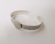 Bracelet blank Resin dry flower inlay blank Cuff bezel Glass cabochon base Hammered adjustable Antique silver (18mm ) G24077