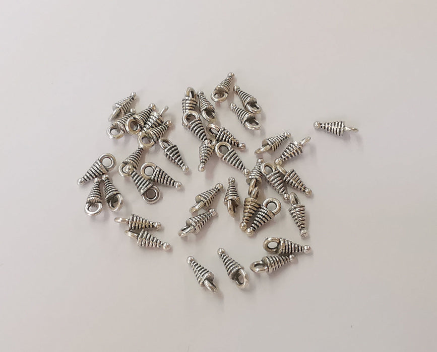 20 Cone spike charms Antique silver plated charms (9x3mm) G23841