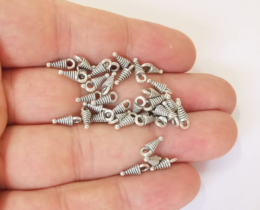 20 Cone spike charms Antique silver plated charms (9x3mm) G23841