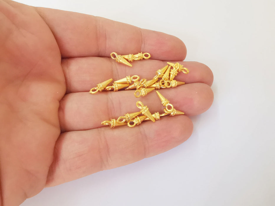 10 Cone Spike charms Gold plated brass charms (13x4mm)  G23843