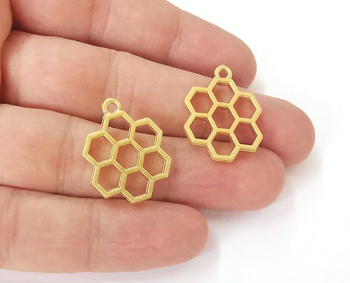 2 Honeycomb charms Gold plated charm (25x19mm) G23853